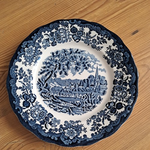 Royal worcester palissy avon - royal,