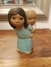 LISA LARSON Steinzeugfigur, „Öst“ aus Alle Kinder der Welt, Gustavsberg