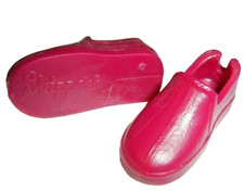 %***Barbie Skipper Kleidung