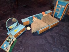 Puppenstube-Schlafzimmermöbel im Vintage-Stil