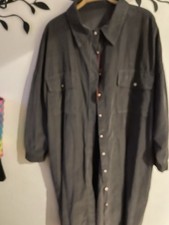 Legeres Graues Feincordkleid