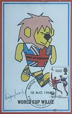 Bobby Moore signiert England