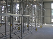 Dexion Palettenregal P90 Höhe 4.000 mm Lichte Weite 2.700 mm 3 Ebenen Fachlast 3