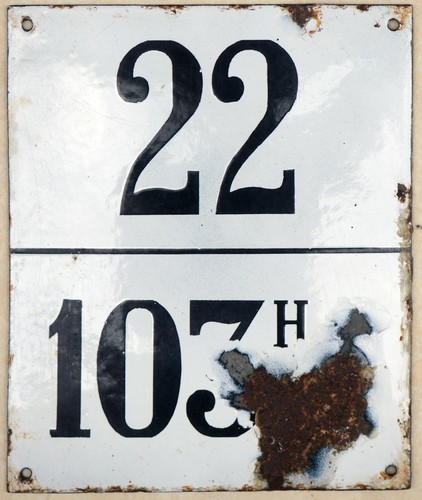 Große alte schwarze