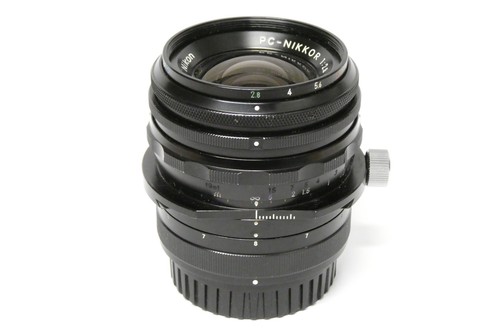 Nikon nikkor 35 mm - /,