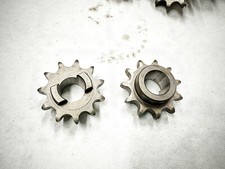 Ritzel Antriebsrad Pedalwelle f. Simson SR2, SR2E, Spatz SR4-1 P -gehärtet - Neu