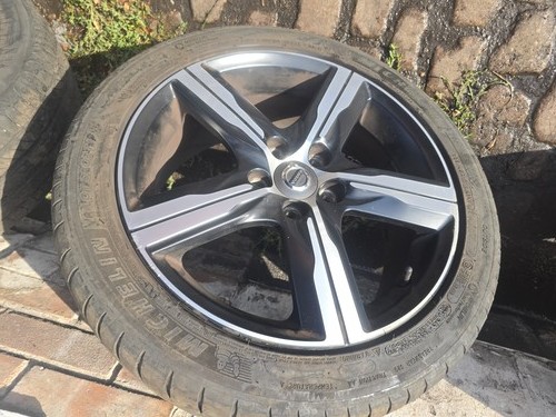 Volvo v40 schrägheck - volvo,