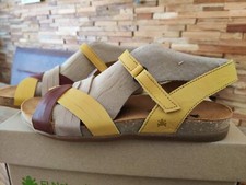 El Naturalista, Leder