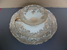 3 tlg. Sammelgedeck  *Winterling* Porzellan Bavaria Goldverzierung Sammeltasse