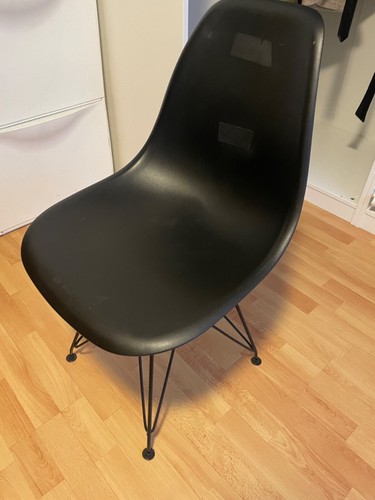 Schwarzer hocker metal sockel - schwarzer,