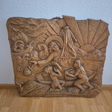 Handgeschnitzte Wandplatte aus Holz, Kunst und Antiquitäten, Massivholz, Relief