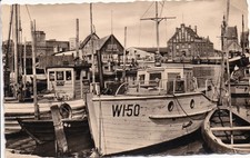 AK Wismar Am alten Hafen Schiffe Boot Kleinformat ca. 1950 sw