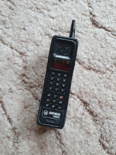 Feuerzeug retro handy - feuerzeug, ,,retro-handy"