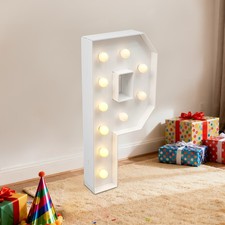 Buchstaben Dekoration