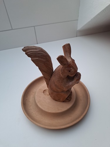 Nussknacker eichhörnchen aus - eichhÖrnchen,