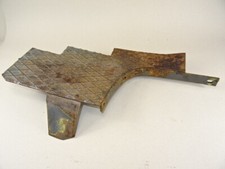 Fußbodenblech (defekt) links vom Fendt Farmer 203 V A Schmalspur Allrad Traktor