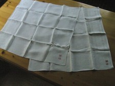 2 Stück kleine Tischdecke