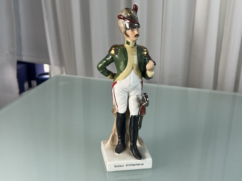 Sammler porzellan figur soldat - sammler,