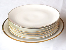 7x schöne Teller Speiseteller Creme Goldrand verschiedene Porzellanteile #543A7