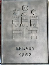 Rotguss/Bronze Tafel „ Erbaut 1962“ ANNO