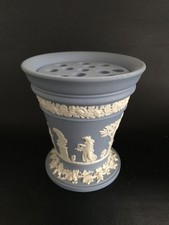Wedgwood blue jasperware vase - blue,