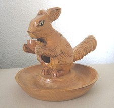Holzschnitzerei EICHHÖRNCHEN