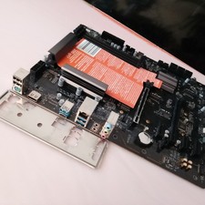 Intel ASRock Z590 Phantom