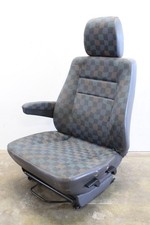 SITZ vorne links + MERCEDES