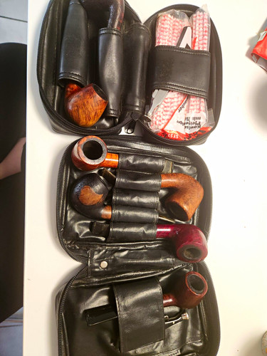 Schwarzer pfeifen koffer mit - schwarzer,