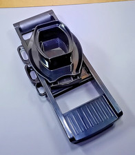 Multifunktionsreibe, mit 5 auswechselbaren Edelstahlklingen,Kunststoff. 7 Teilig