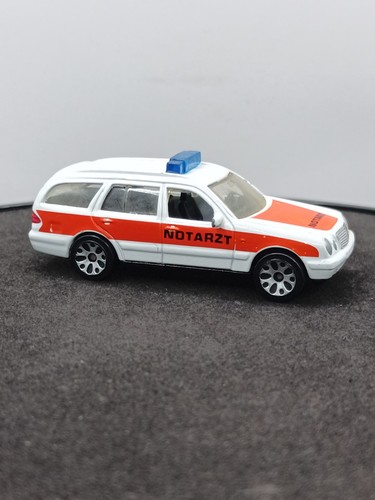 Matchbox mercedes benz e430 - mercedes,