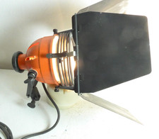 IANIRO Variobeam 800 Leuchte mit Brenner mit Bügel und 4-Flügeltor, gebraucht