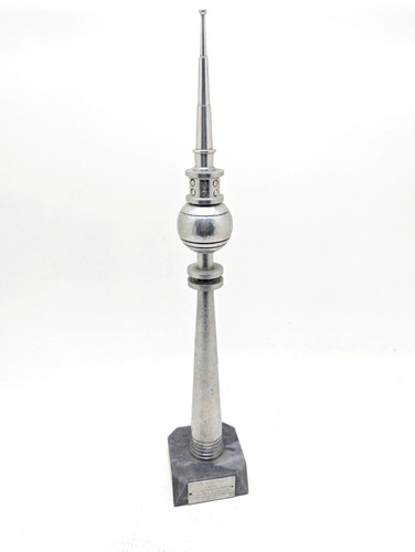 Berliner fernsehturm ddr 1972 - fernsehturm,