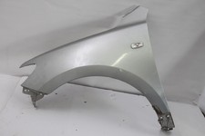 Kotflügel vorn links Hyundai SANTA FE 2 CM Silber 663102B270 04-2006