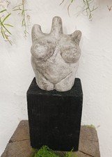 aktfigur frau skulptur erotik