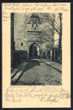 AK Bautzen, Toreinfahrt zur Ortenburg mit Denkmal des Ungarnkönigs Mathias Corv 