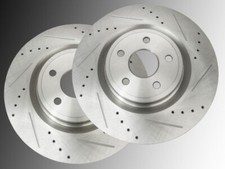 2 Geschlitzte gelochte