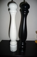 Zassenhaus 2er Set Salzmühle Pfeffermühle Gewürzmühle Keramikmahlwerk Holz Mühle