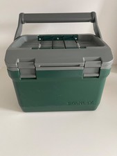 Stanley Adventure Cooler Kühlbox 6,6 L TOP Grün/Grau