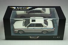 NEO 1:43 BMW M535 E12 Weiß