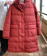Damen Steppmantel   Größe M  von TCM  Model Outdoor    in  Weinrot mit Kaputze