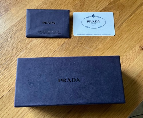 Prada brillenbox karte - prada, &