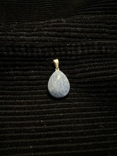 Kettenanhänger Aus Reinem Bergkristall Blauerquarz Aus Brasilien