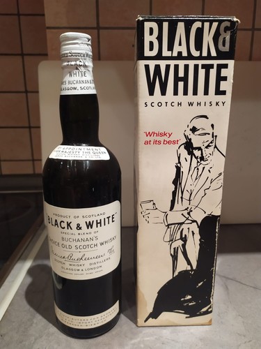 Black white scotch whisky - black,