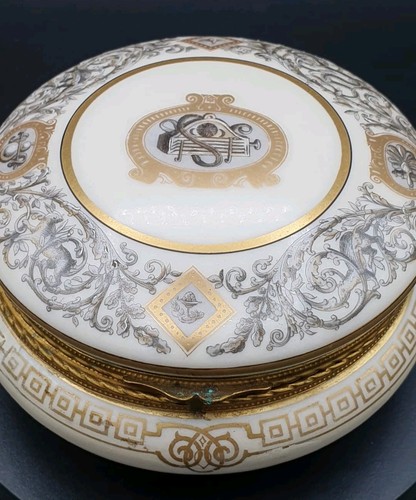 Sevres deckeldose bonboniere - sevres,
