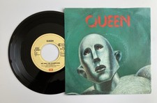 Queen – We Are The Champions