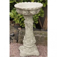 TRAUBENTRÄNKE TRAUBEN