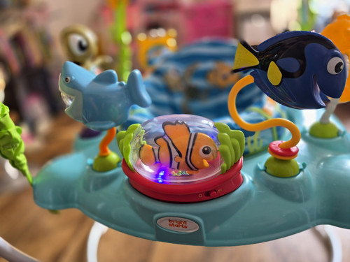 Bright starts disney - bright, findet