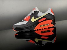 NIKE AIR MAX 90 -Hyper