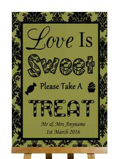 Olivschwarzer Damast Love Is